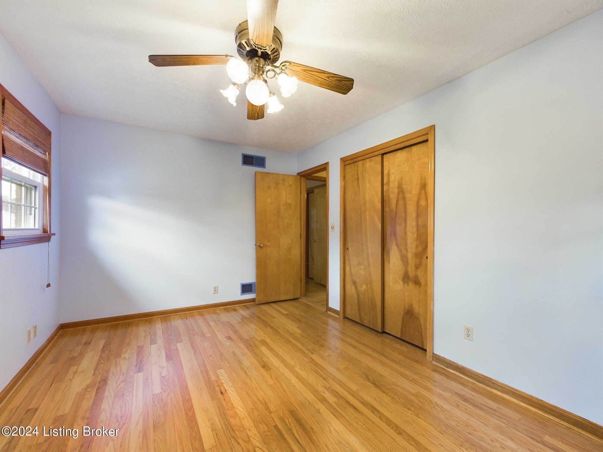 8109 Rory Way Louisville, KY 40219 - Photo 15 of 38 CAM01574G0-PR0037-STILL013