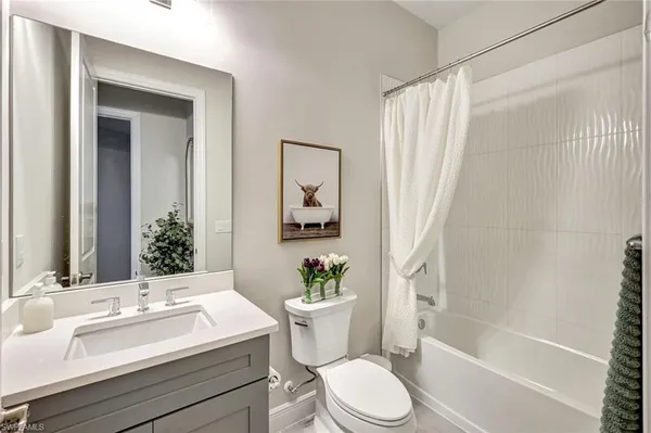 $3,800 | 9209 Cayman Drive, Naples, FL 34114
