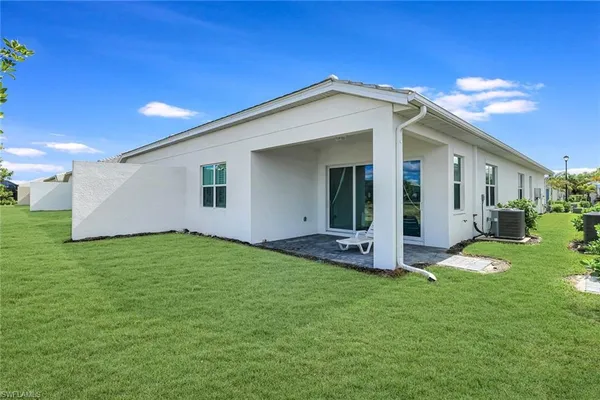 $3,800 | 9209 Cayman Drive, Naples, FL 34114