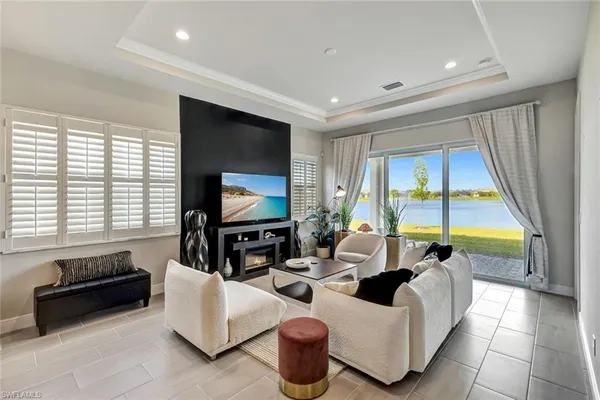 $3,800 | 9209 Cayman Drive, Naples, FL 34114