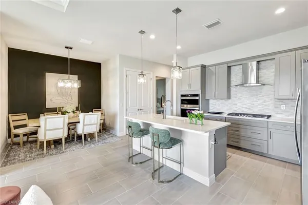 $3,800 | 9209 Cayman Drive, Naples, FL 34114