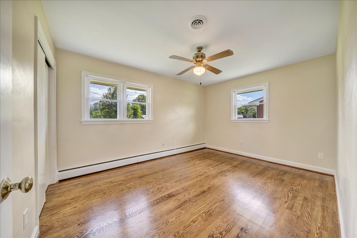 5523 Littleton Road Roanoke, VA 24012 - Photo 13 of 26 bedroom2