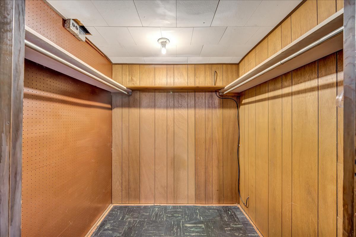 5523 Littleton Road Roanoke, VA 24012 - Photo 16 of 26 closet downstairs