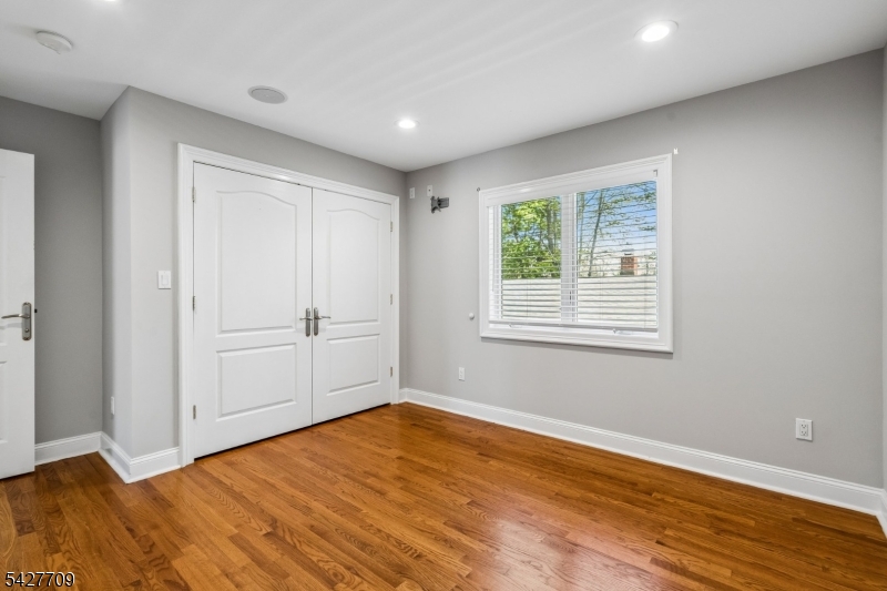 567 Mountain Avenue Springfield, NJ 07081 - Photo 24 of 32