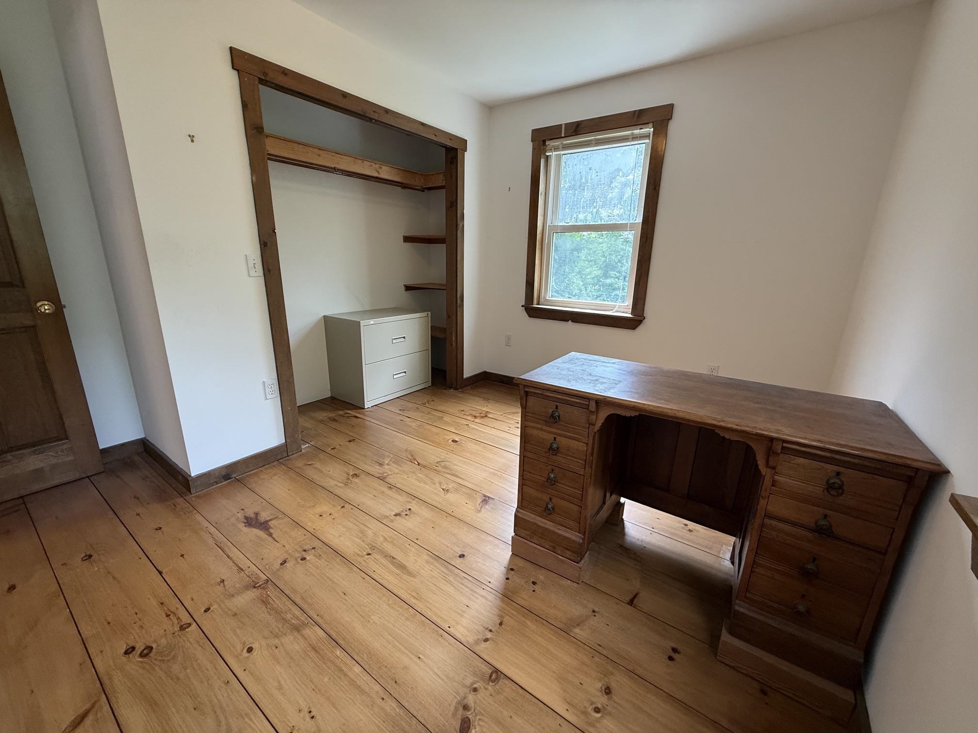 531 Highway 12 Hartland, VT 05048 - Photo 13 of 24