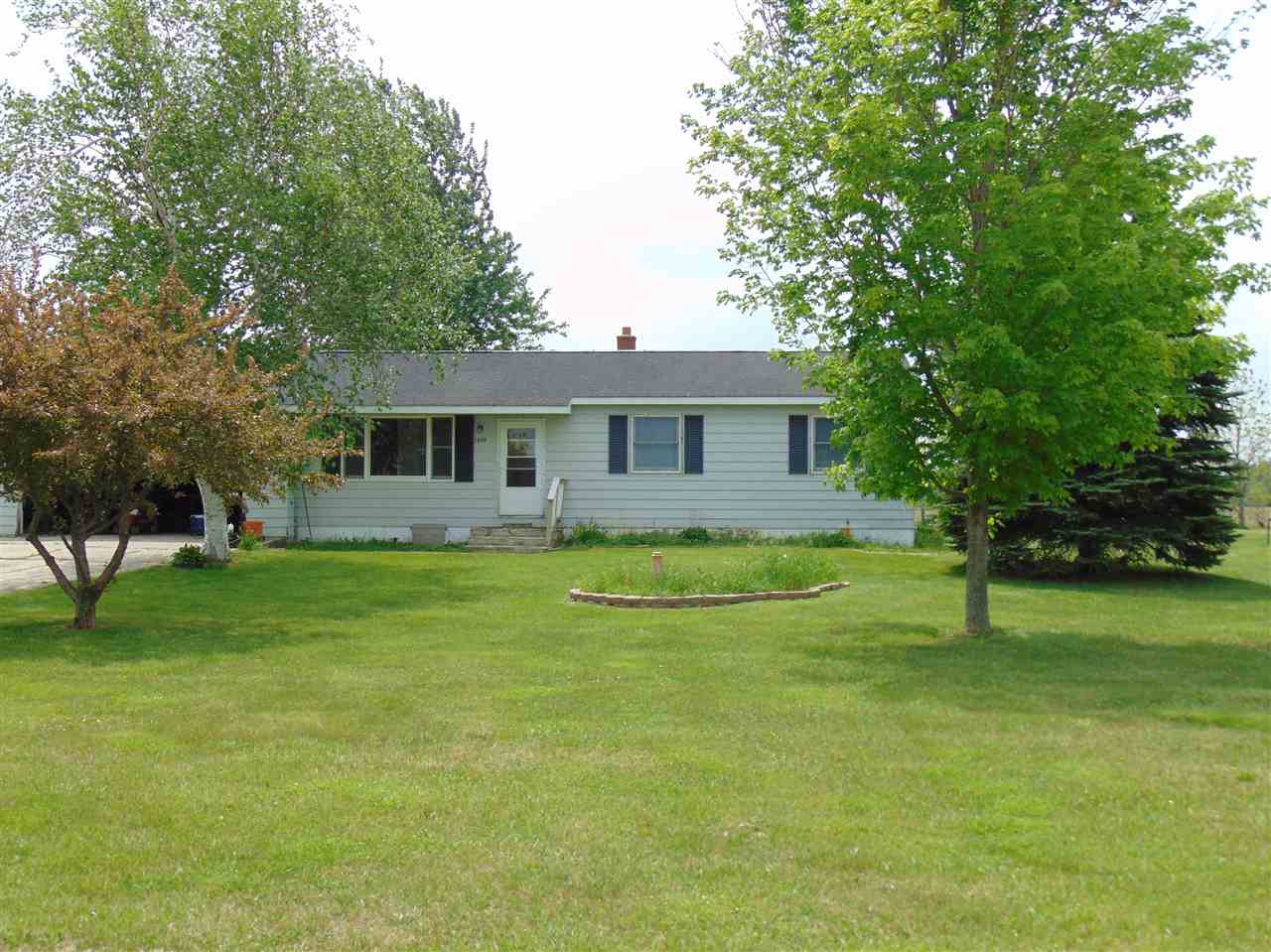 7849 Ditch Road Chesaning, MI 48616 - Photo 1 of 12