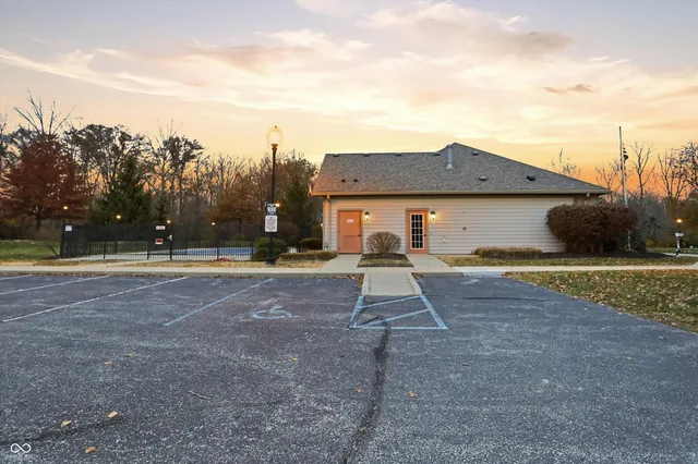 $145,000 | 239 Legends Creek Way, Unit 310, Indianapolis, IN 46229