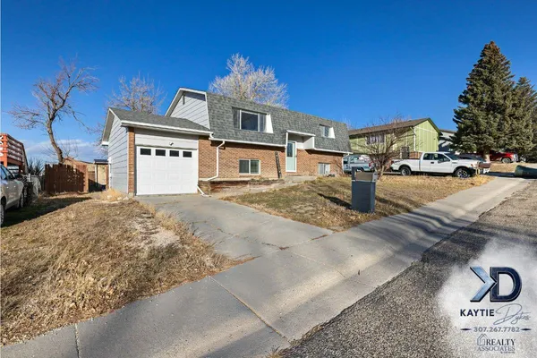 $250,000 | 2230 East 16th Street, Casper, WY 82609