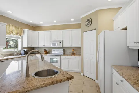 $650,000 | 2462 Westmont Place, Royal Palm Beach, FL 33411