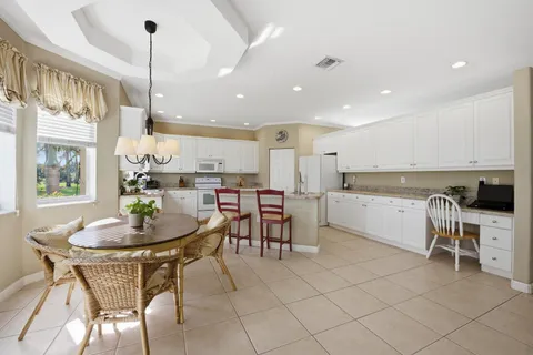 $650,000 | 2462 Westmont Place, Royal Palm Beach, FL 33411