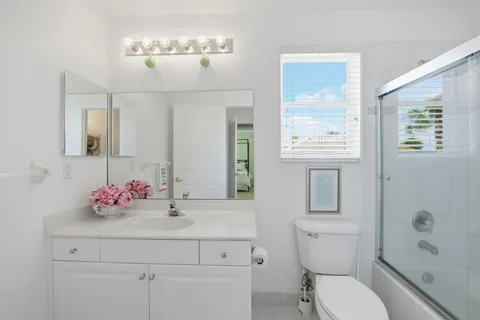 $650,000 | 2462 Westmont Place, Royal Palm Beach, FL 33411