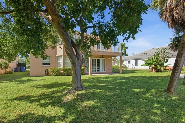 $650,000 | 2462 Westmont Place, Royal Palm Beach, FL 33411