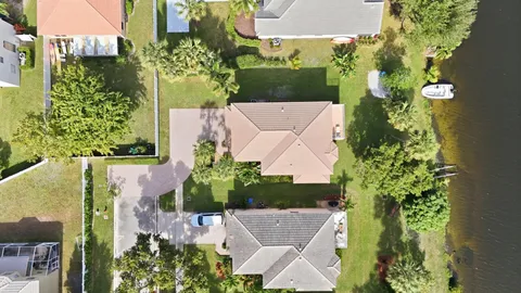 $650,000 | 2462 Westmont Place, Royal Palm Beach, FL 33411