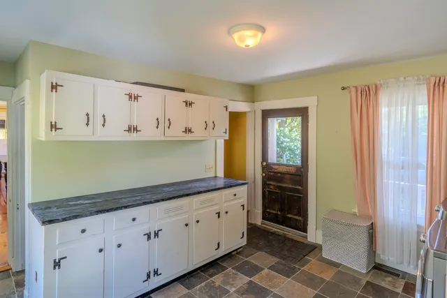 $728,500 | 221 Grout Road, Weathersfield, VT 05151