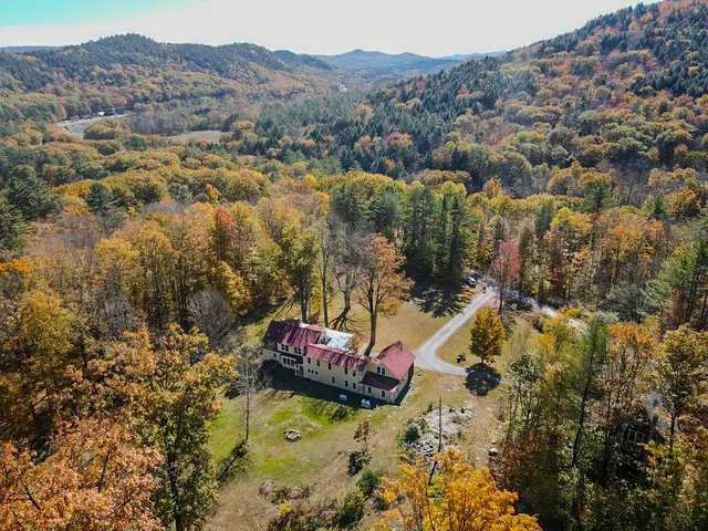 $728,500 | 221 Grout Road, Weathersfield, VT 05151