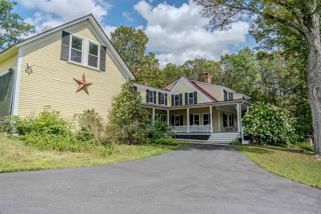 $728,500 | 221 Grout Road, Weathersfield, VT 05151