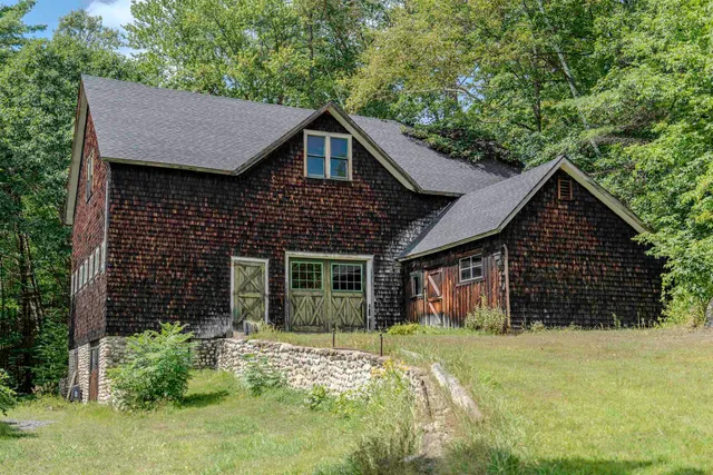 $728,500 | 221 Grout Road, Weathersfield, VT 05151