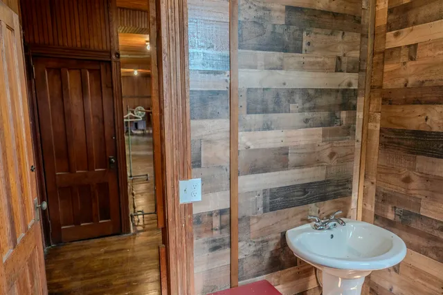 $728,500 | 221 Grout Road, Weathersfield, VT 05151