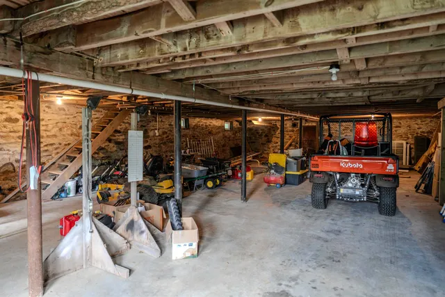 $728,500 | 221 Grout Road, Weathersfield, VT 05151