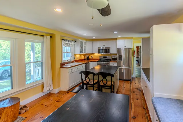 $728,500 | 221 Grout Road, Weathersfield, VT 05151