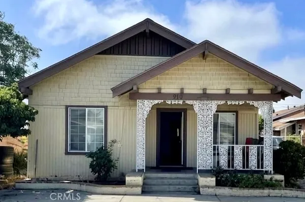 $754,000 | 910 East 19th Street, Long Beach, CA 90806