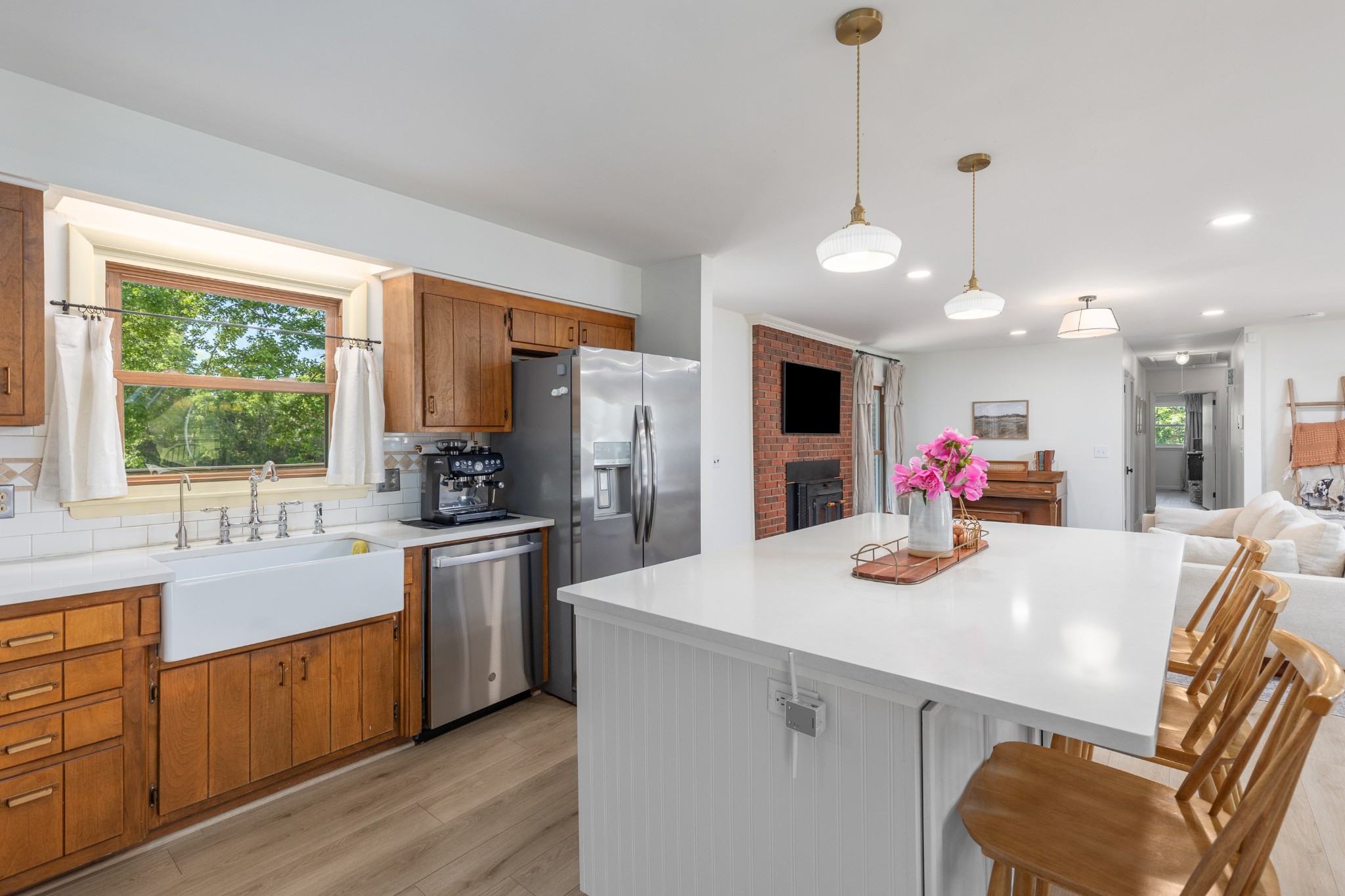 817 Fredricksburg Road Mount Juliet, TN 37122 - Photo 20 of 56 a kitchen with a dining table and chairs