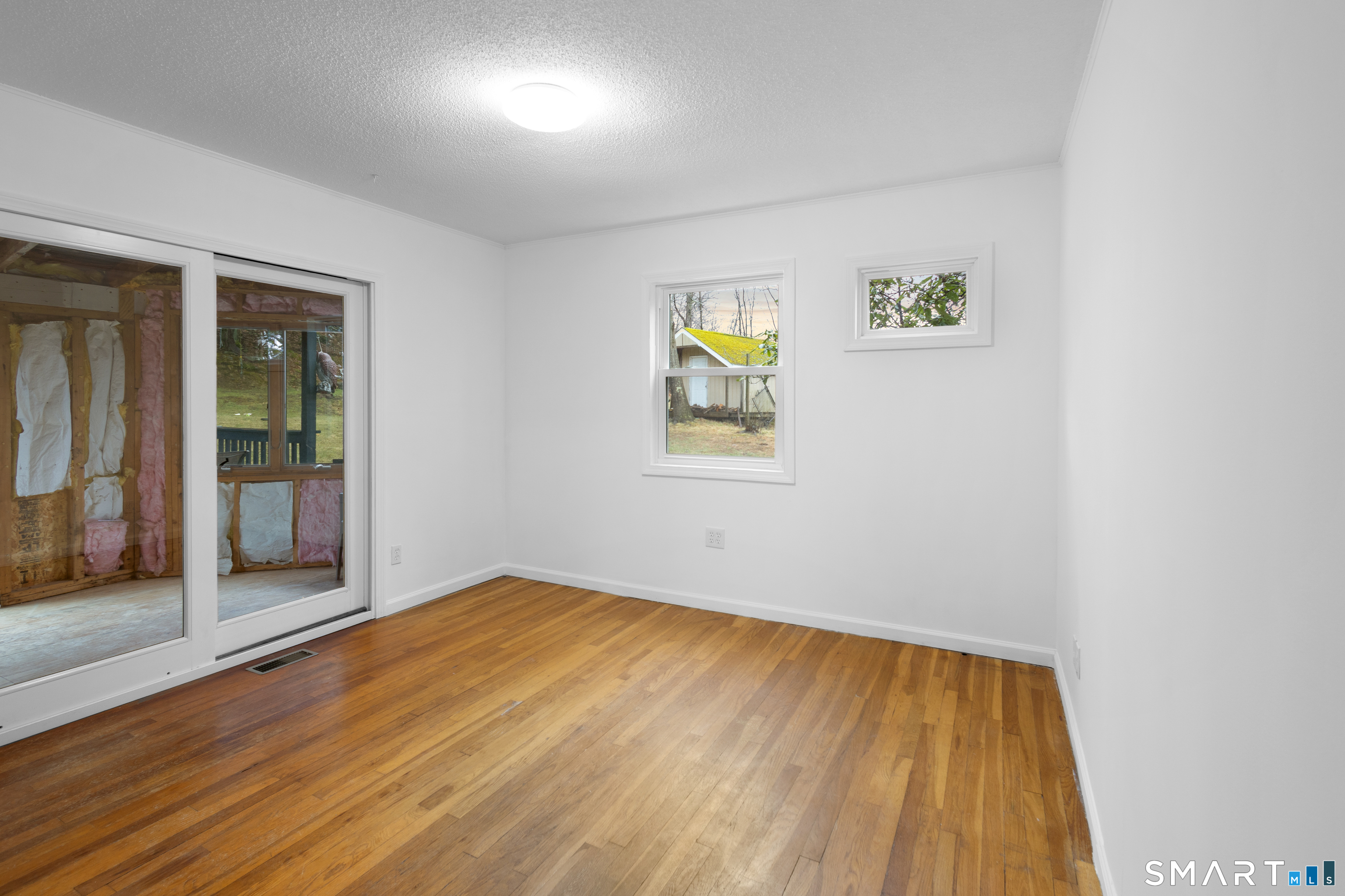 503 Waterbury Road Bristol, CT 06010 - Photo 14 of 37