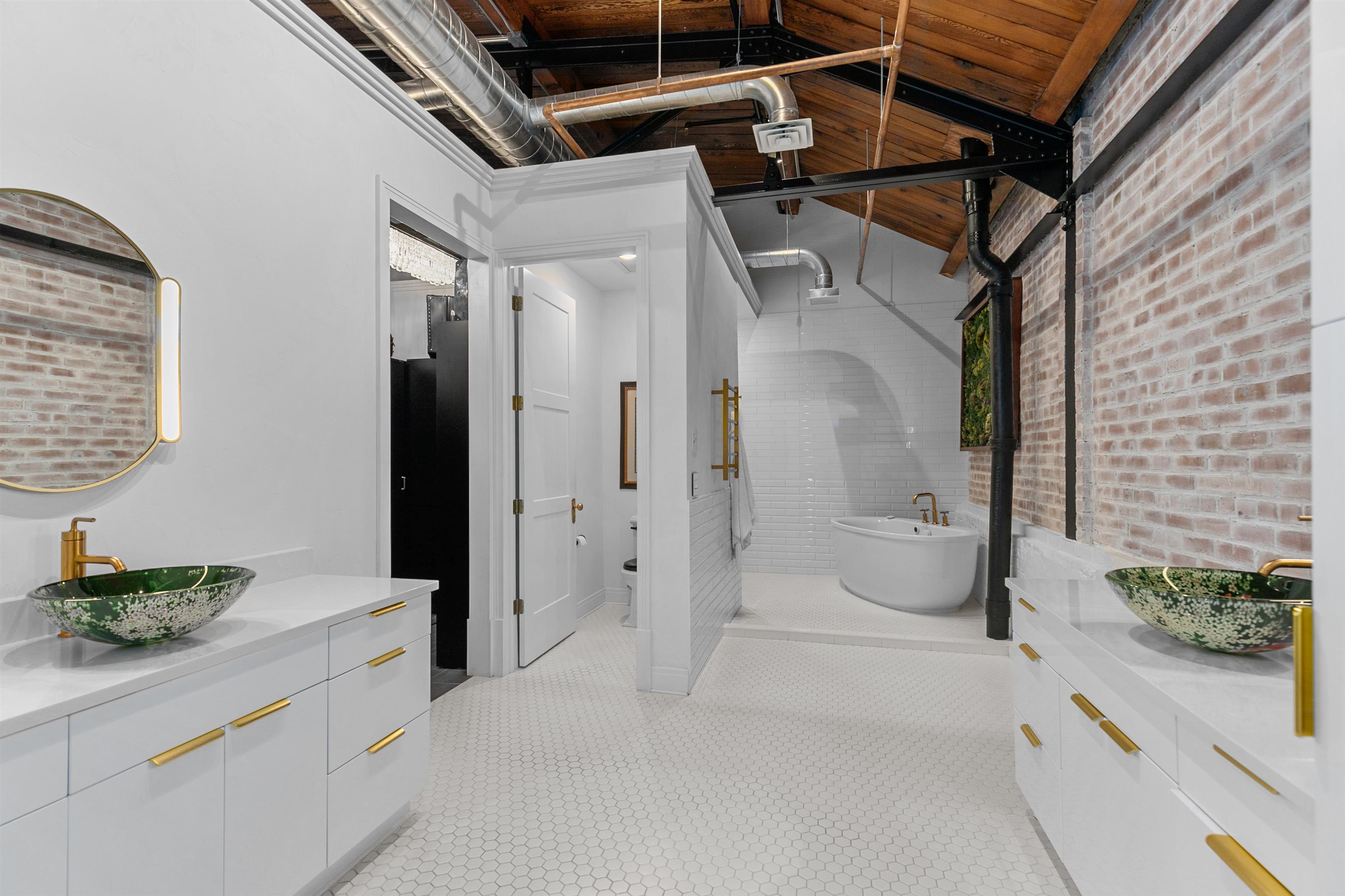 211 West College Avenue Appleton, WI 54911 - Photo 18 of 49