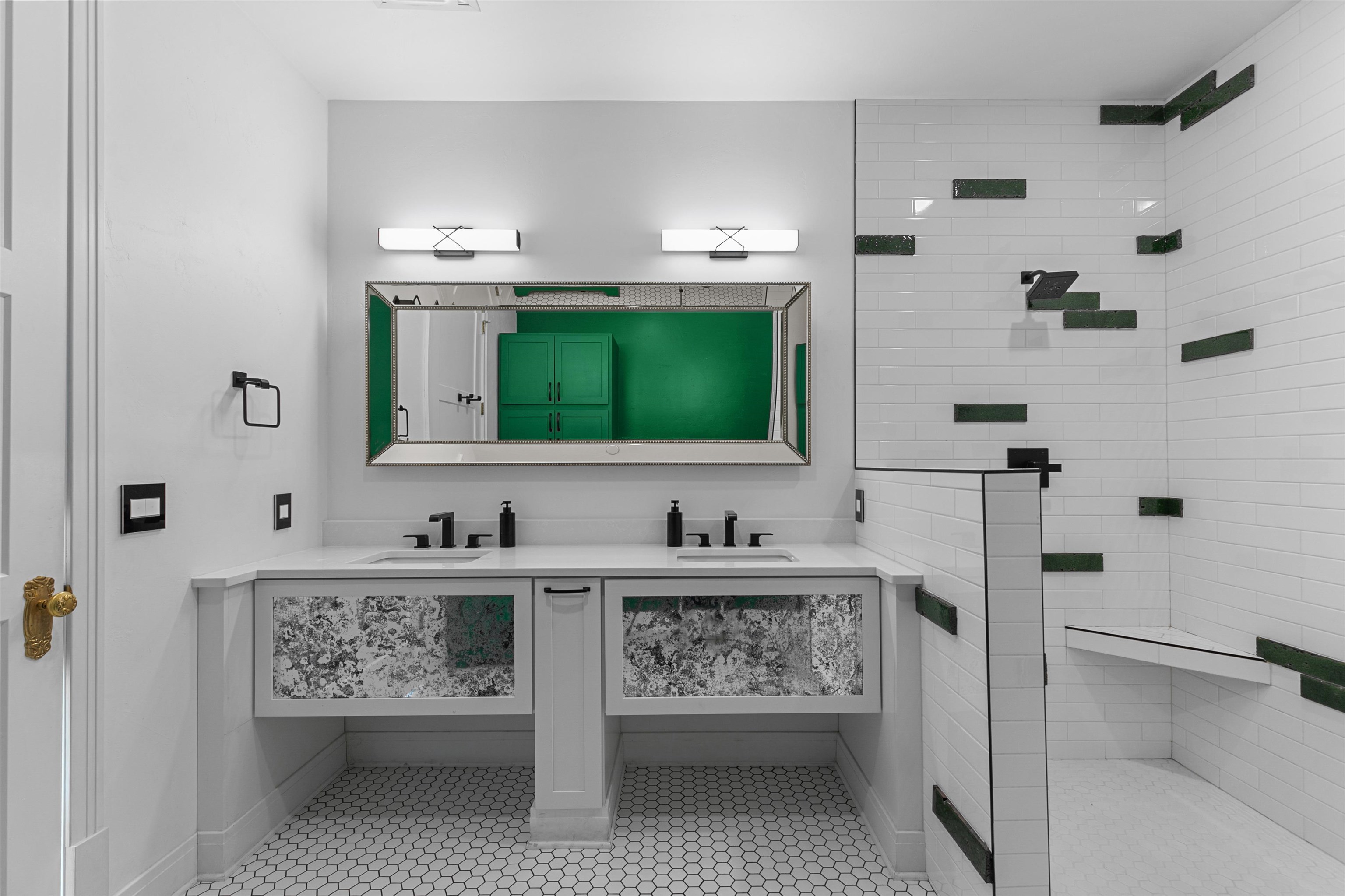 211 West College Avenue Appleton, WI 54911 - Photo 30 of 49