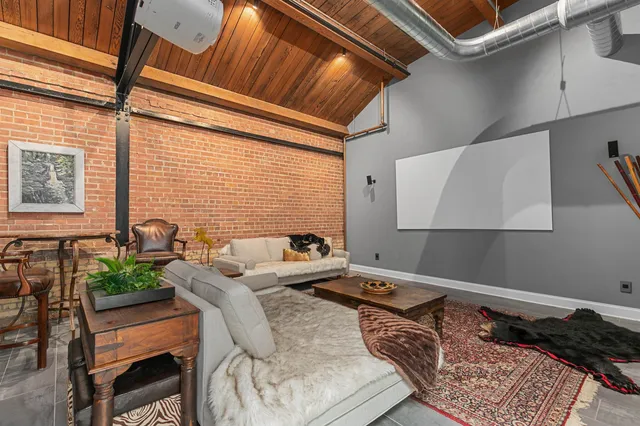 $2,680,000 | 211 West College Avenue, Appleton, WI 54911