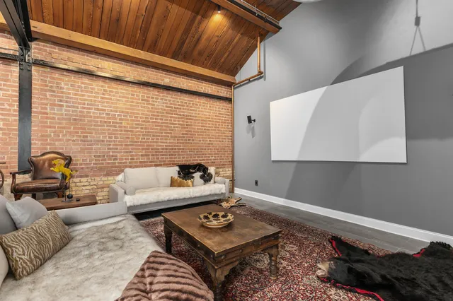 $2,680,000 | 211 West College Avenue, Appleton, WI 54911