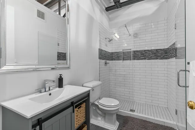 $2,680,000 | 211 West College Avenue, Appleton, WI 54911