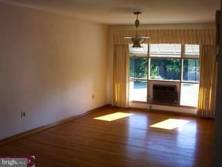 8 Ridge Road Phoenixville, PA 19460 - Photo 2 of 5