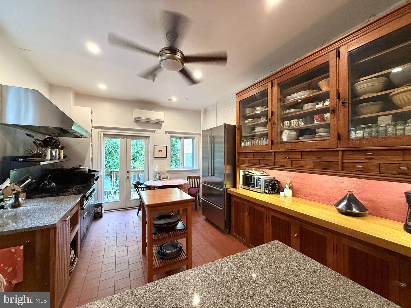1741 Park Road Northwest Washington, DC 20010 - Photo 7 of 11 Gallery Image 7