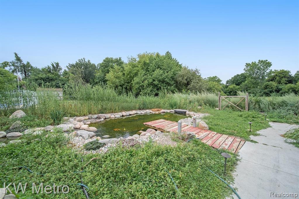 2864 Grant Road Rochester Hills, MI 48309 - Photo 24 of 39