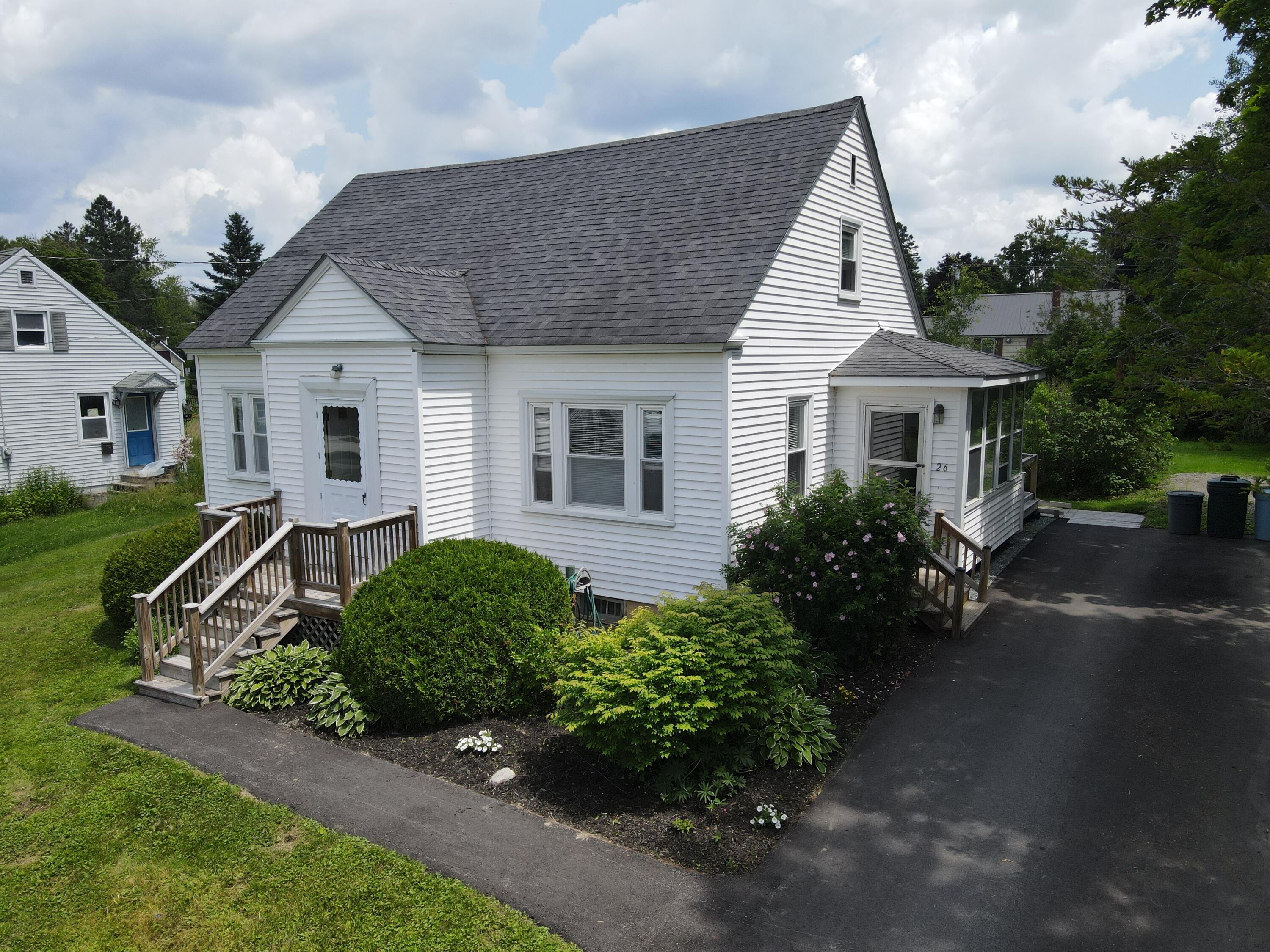 26 Madison Avenue Brewer, ME 04412 - Photo 1 of 32 1a