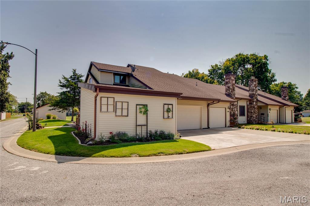 522 North Springfield Street, Unit 8 Virden, IL 62690 - Photo 53 of 64 Gallery Image 53