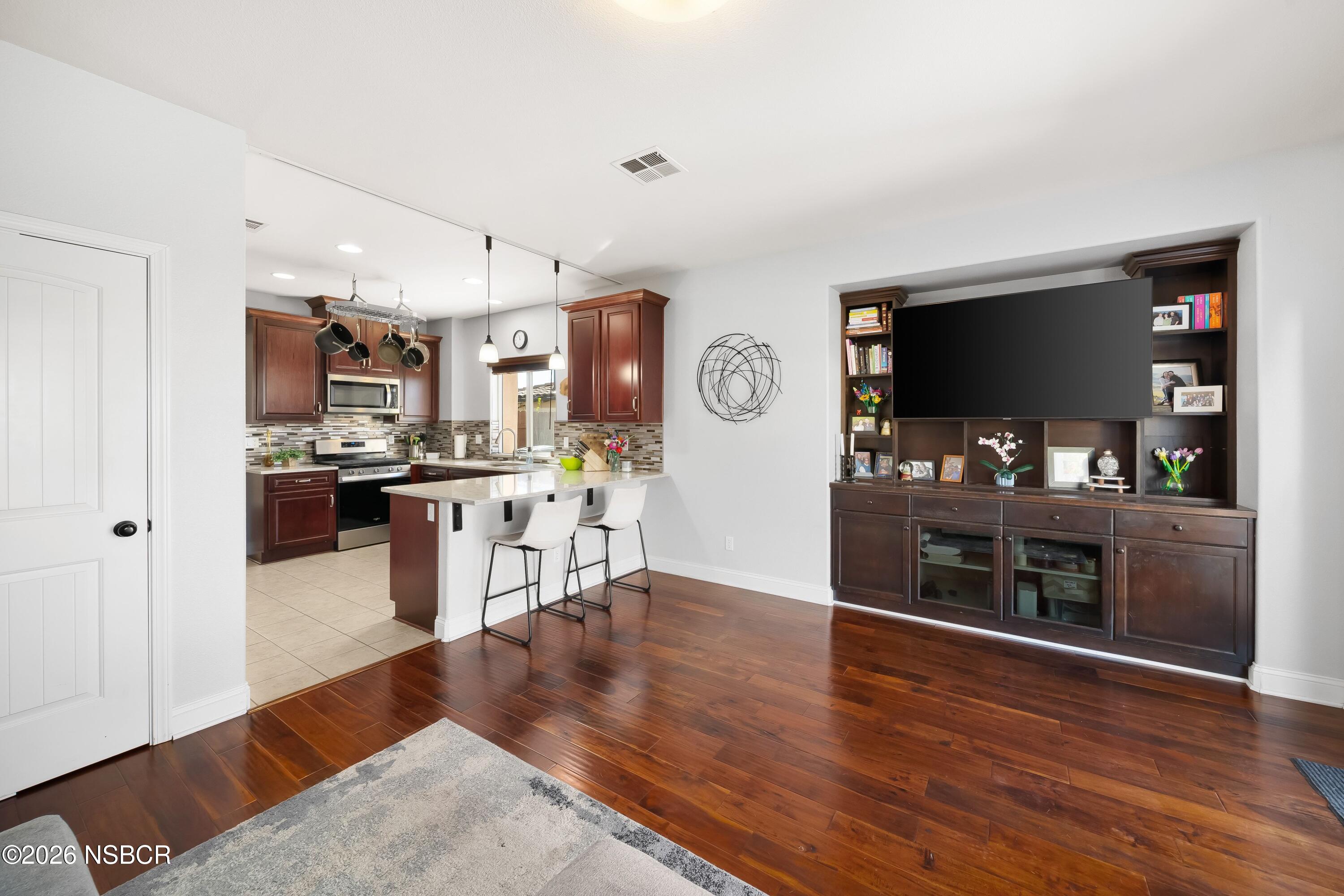 731 Voyager Road Lompoc, CA 93436 - Photo 10 of 58 014_aspectvisuals_731voyager_14_20260317