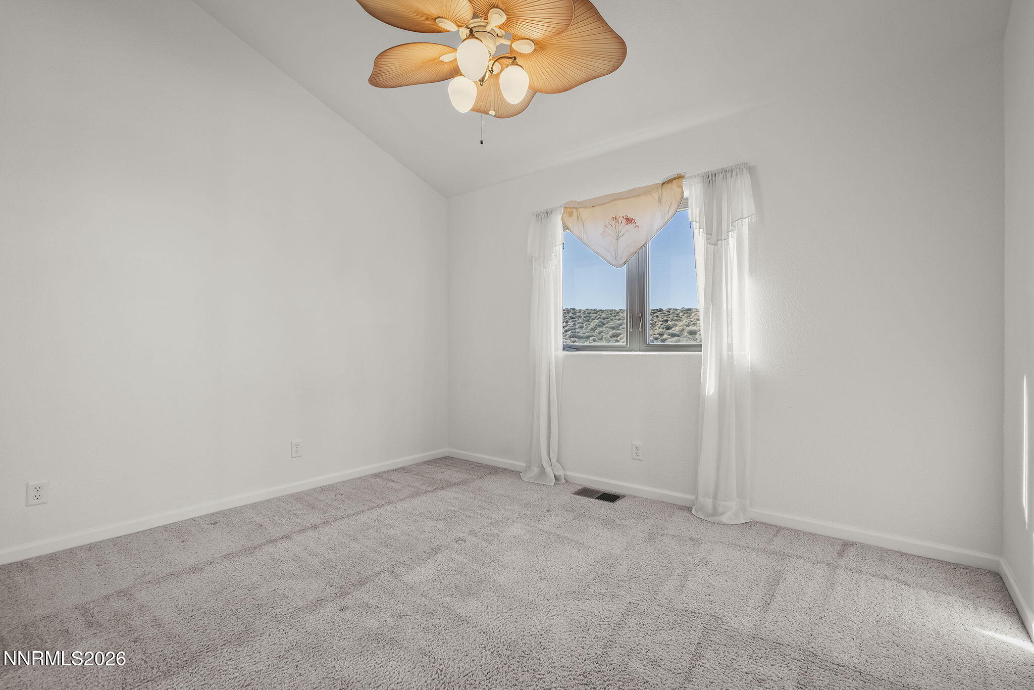 2330 Hillcrest Road Fernley, NV 89408 - Photo 26 of 47 28-web-or-mls-_DSC0088