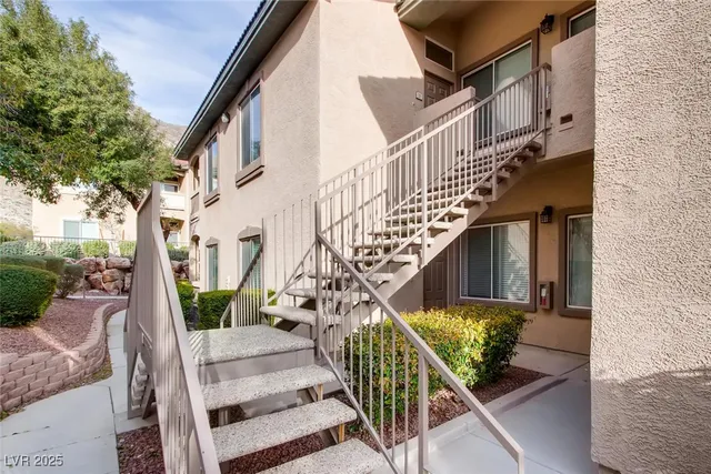 $1,650 | 3511 Desert Cliff Street, Unit 203, Las Vegas, NV 89129