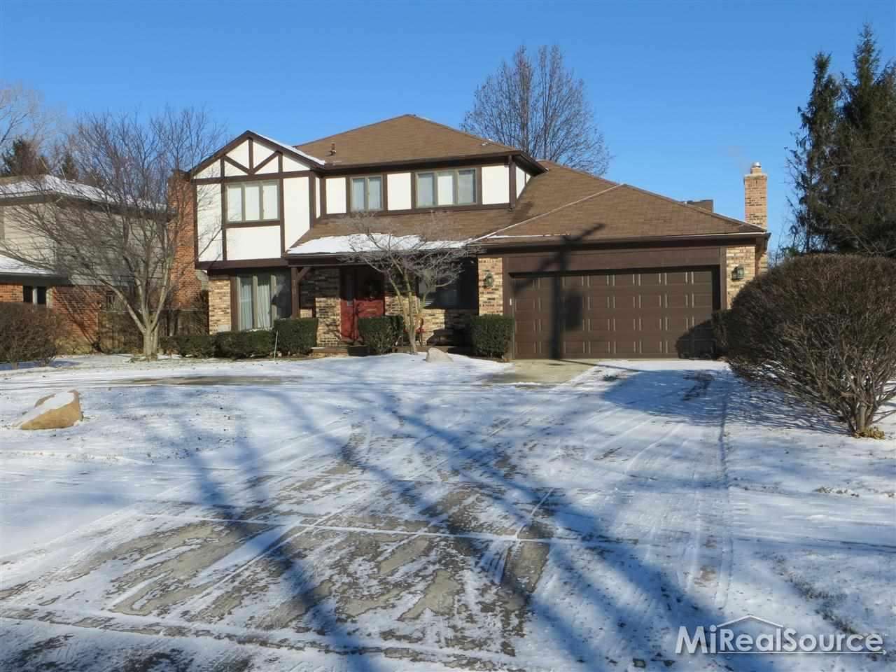 70 Vernier Road Grosse Pointe, MI 48236 - Photo 1 of 32 31227177.JPG
