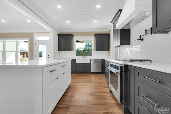 $974,899 | 3204 Edinburg Castle Drive, Milton, FL 32583