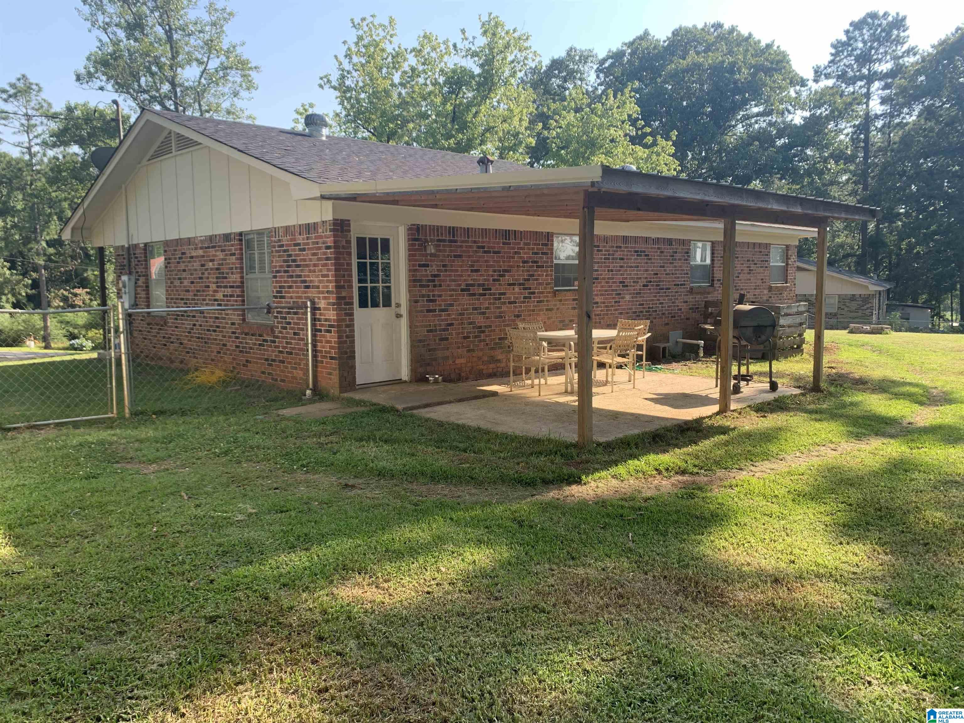 111 Crumpton Street Thorsby, AL 35171 - Photo 11 of 17