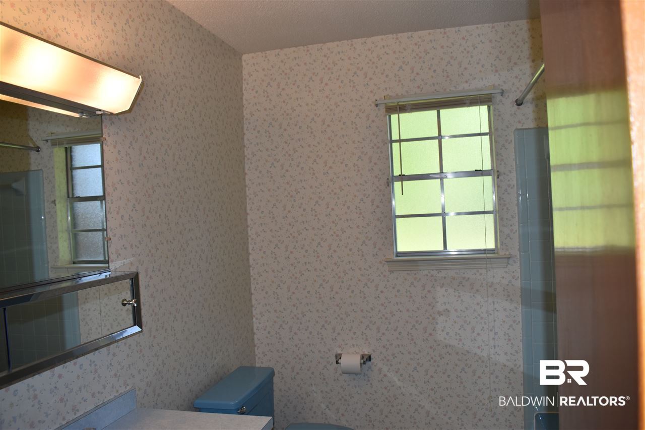 2805 Del Rio Road South Mobile, AL 36693 - Photo 18 of 29