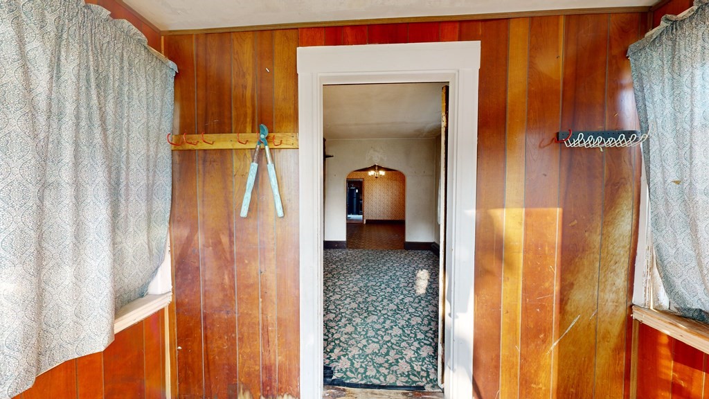 41 Echo Avenue Beverly, MA 01915 - Photo 7 of 24 walk in closet with window