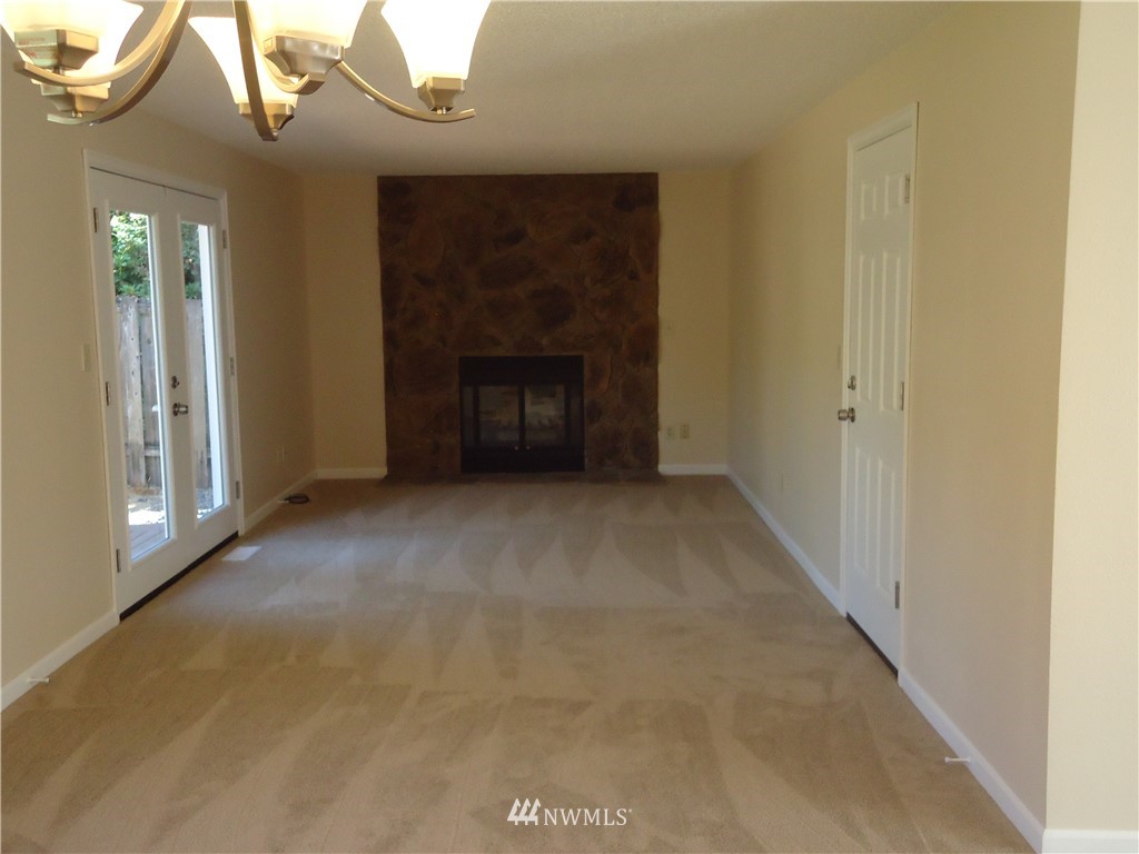 15218 Southeast 178th Place Renton, WA 98058 - Photo 3 of 10 Gallery Image 3
