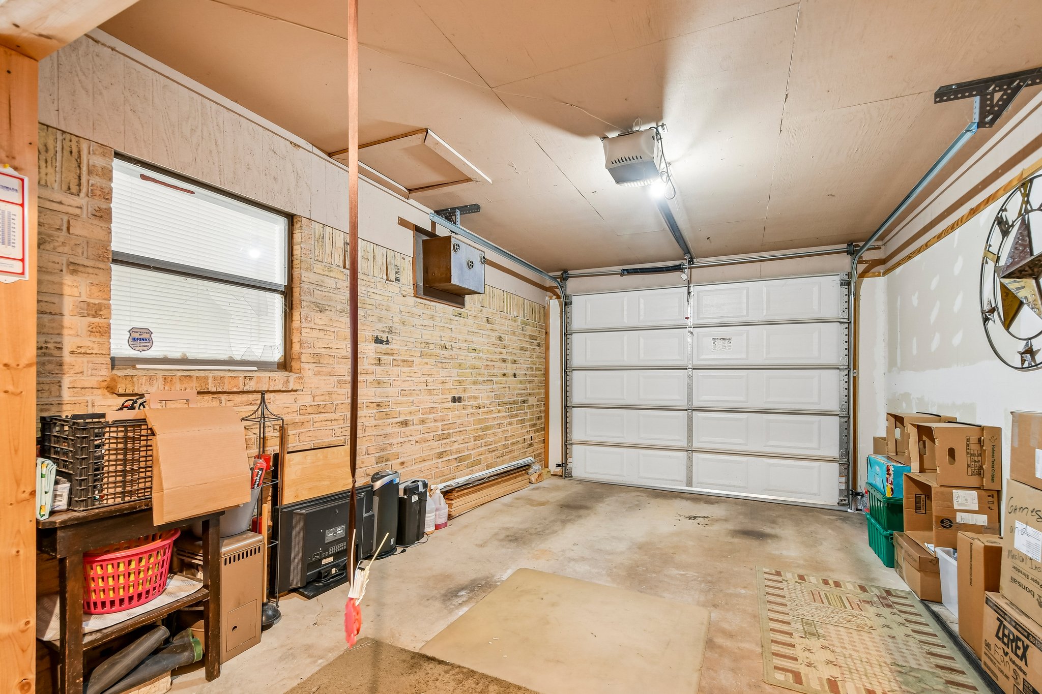101 Brown Street Elgin, TX 78621 - Photo 24 of 32 a view of garage