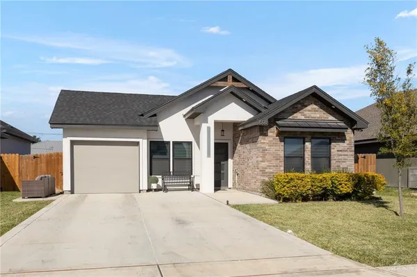 $2,100 | 3508 East Diamondhead Avenue, Mission, TX 78573