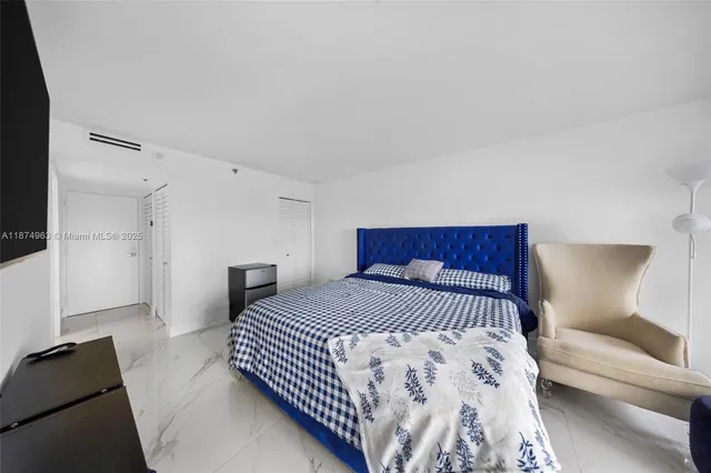 $520,000 | 7601 East Treasure Drive, Unit 1422, North Bay Village, FL 33141