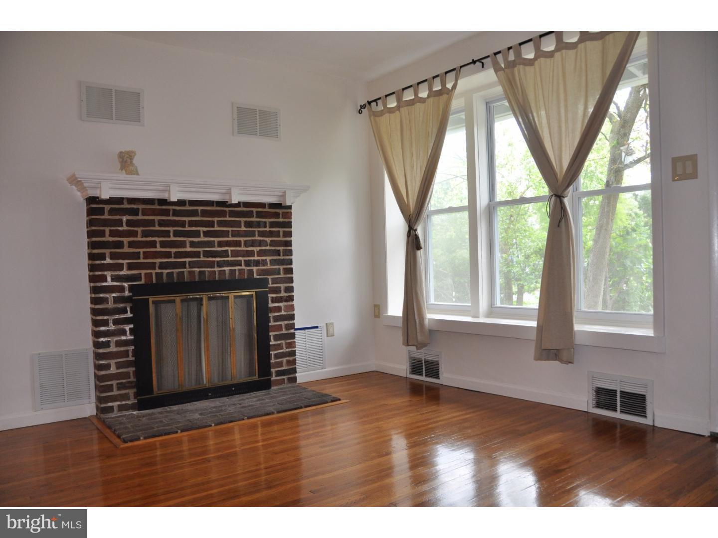 840 East Cathedral Road Philadelphia, PA 19128 - Photo 7 of 21 Gallery Image 7